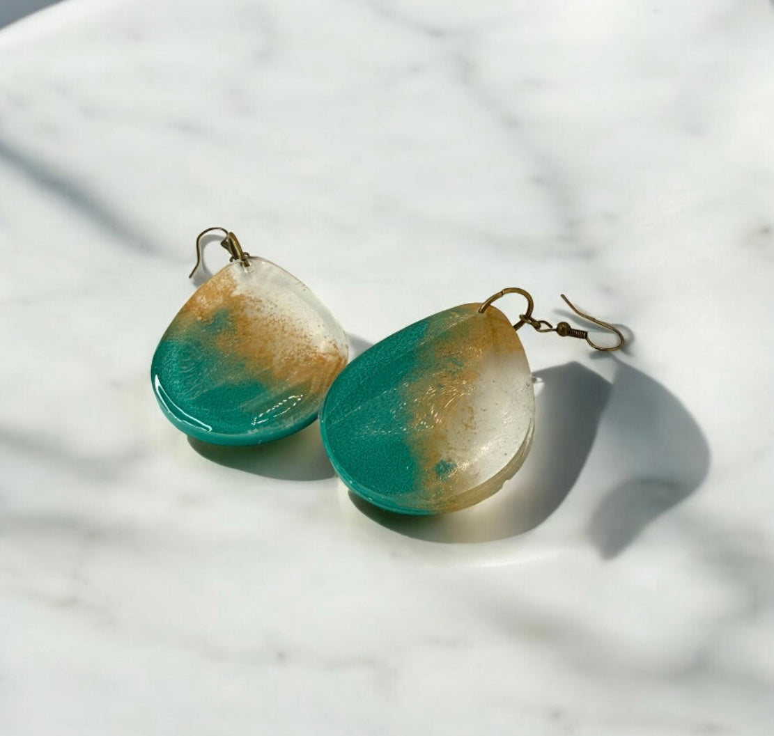 Teal Beige Blend Drop Oval