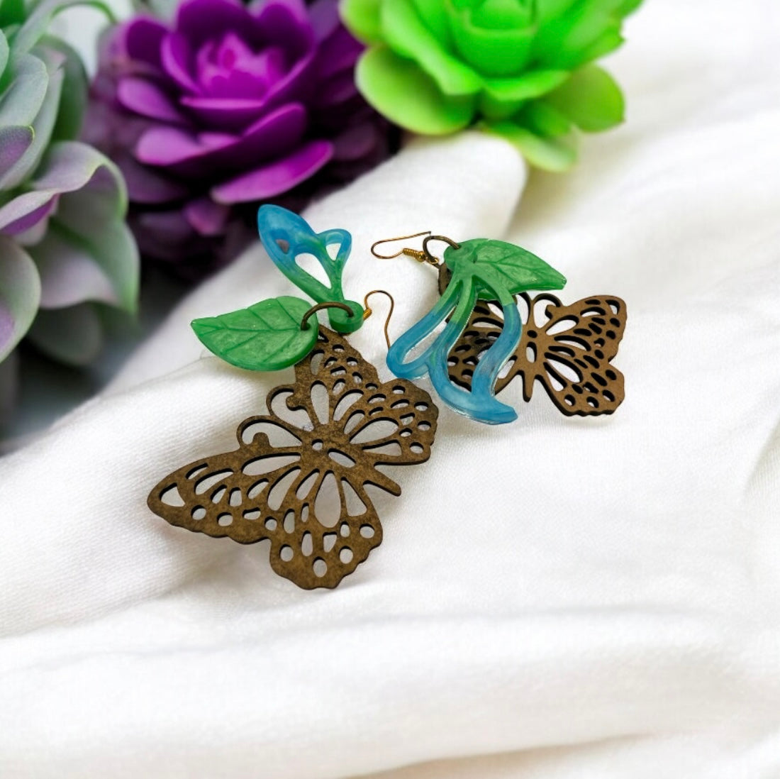 Green Blue Butterfly Curl Leaf