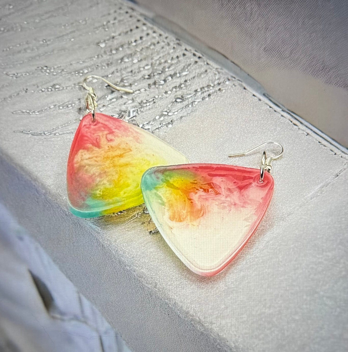 Rainbow White Blend Triangle