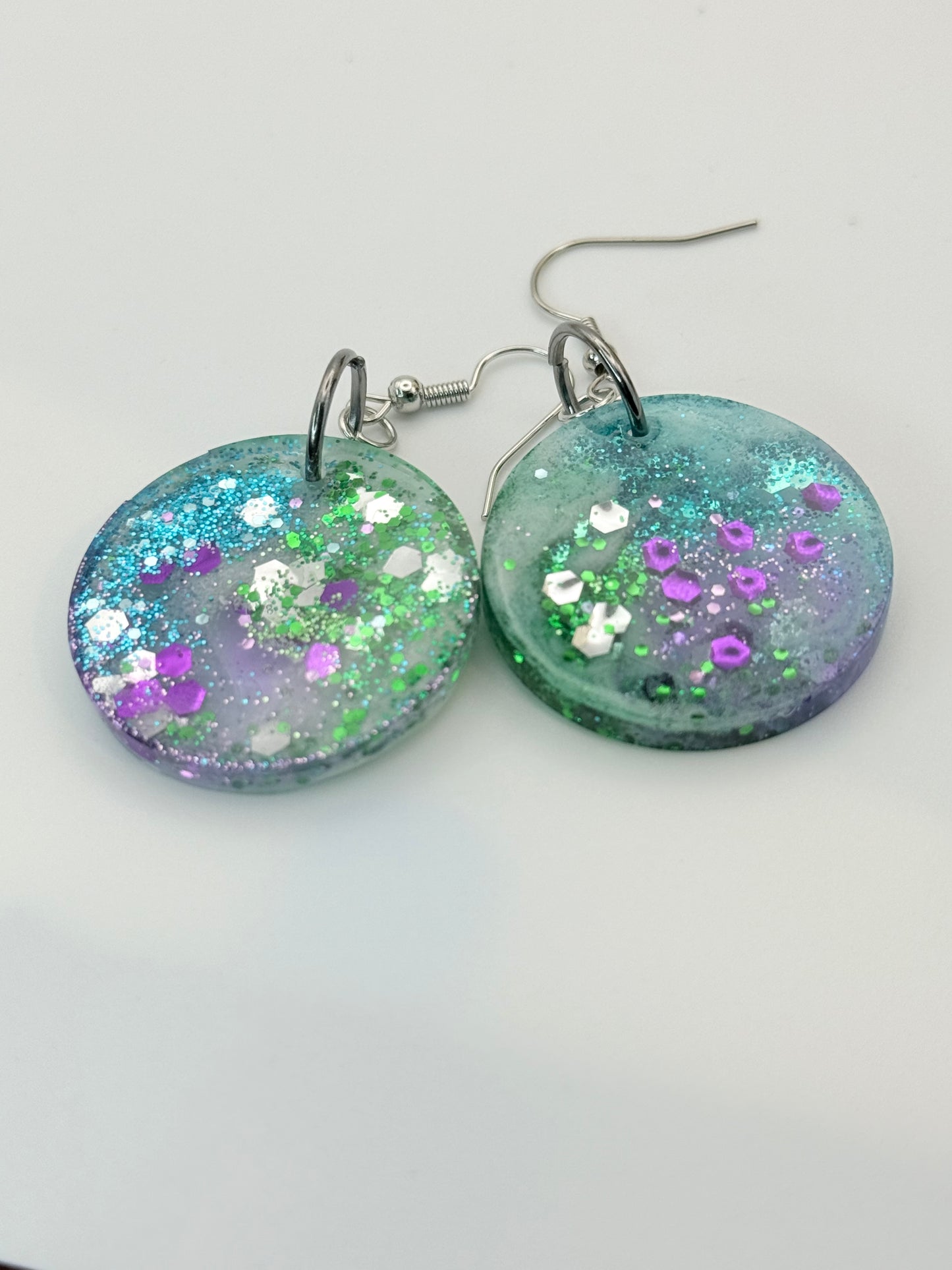 Multicolor Sparkle Round