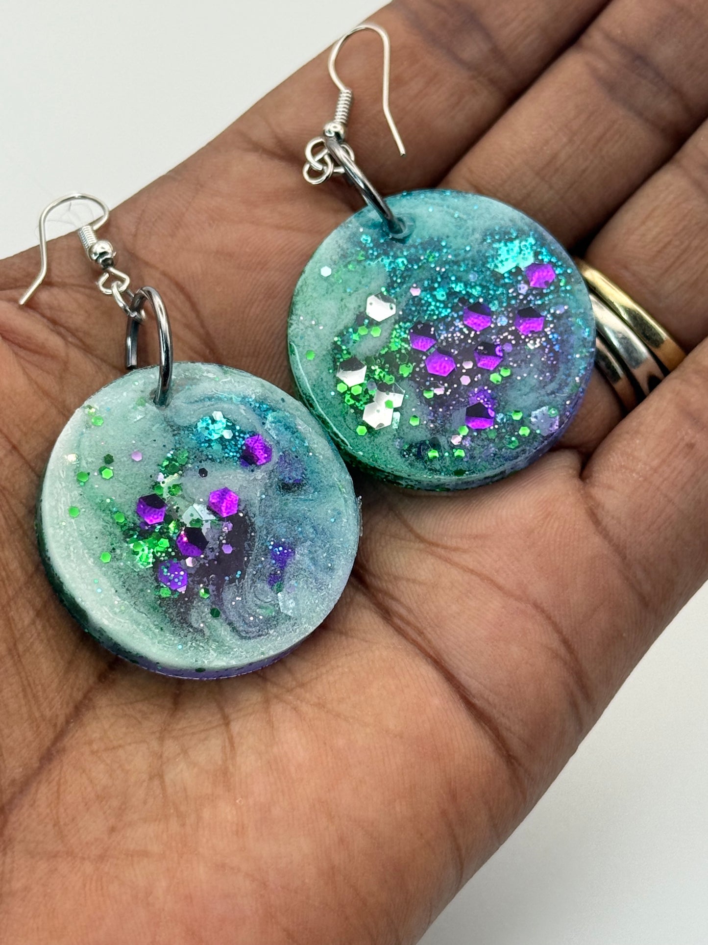Multicolor Sparkle Round