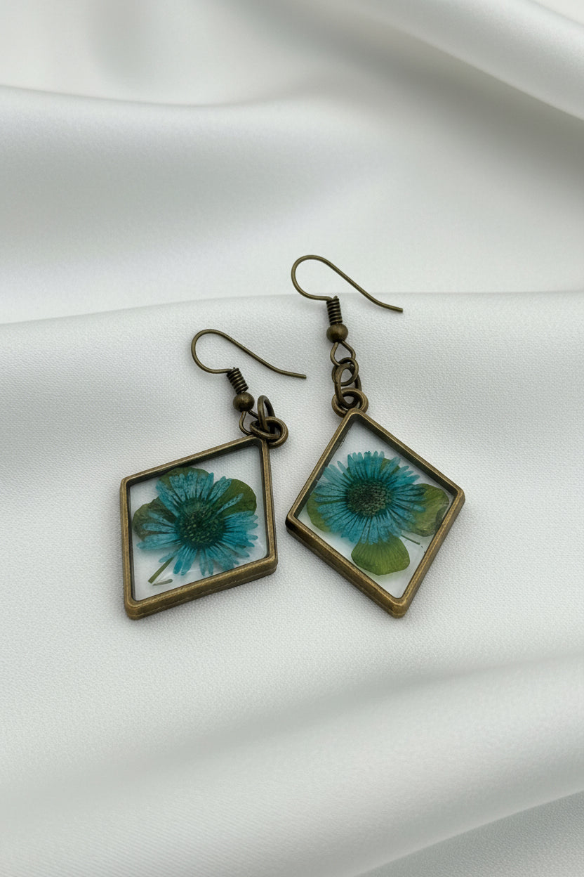 Open Bezel Dried Flowers