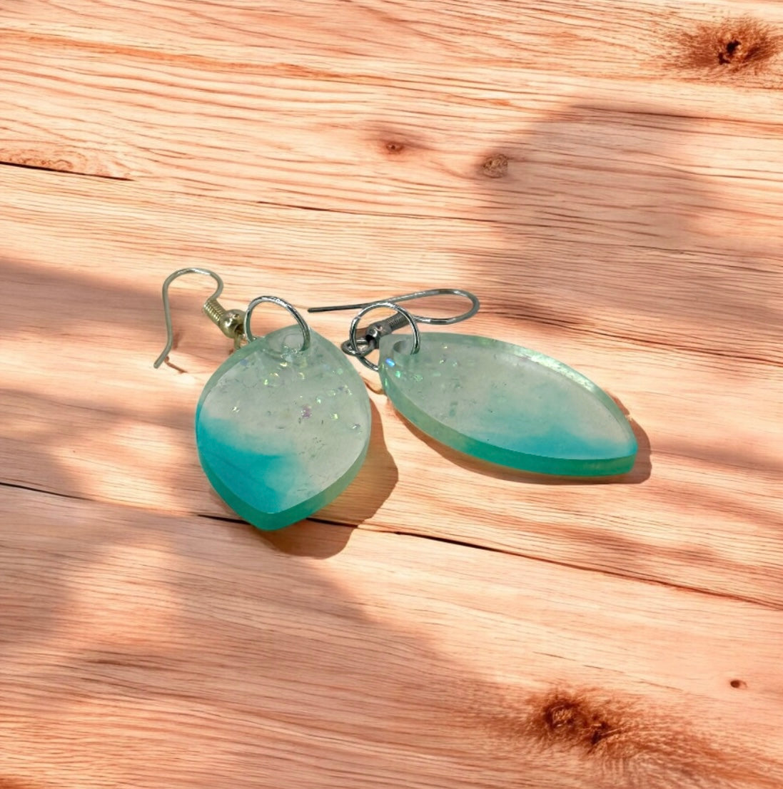 Light Blue Sparkle Blend Mandorla