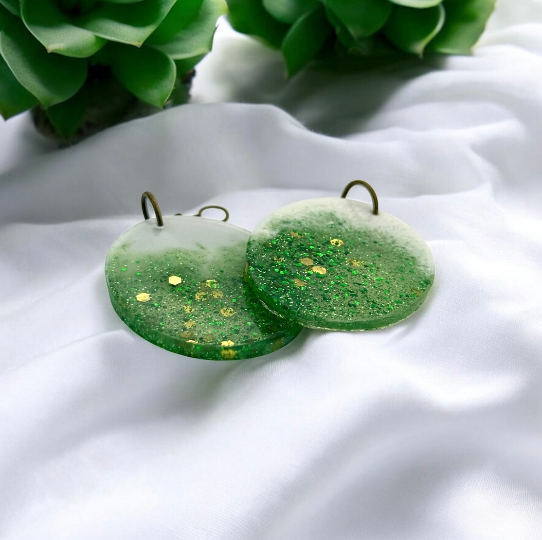 Green Sparkle Oval