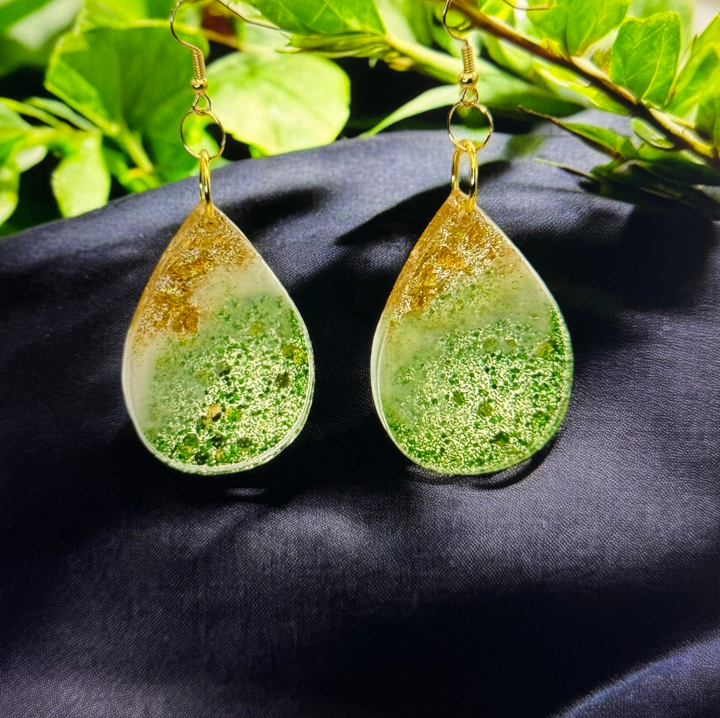 Green Sparkle Gold Foil Drop