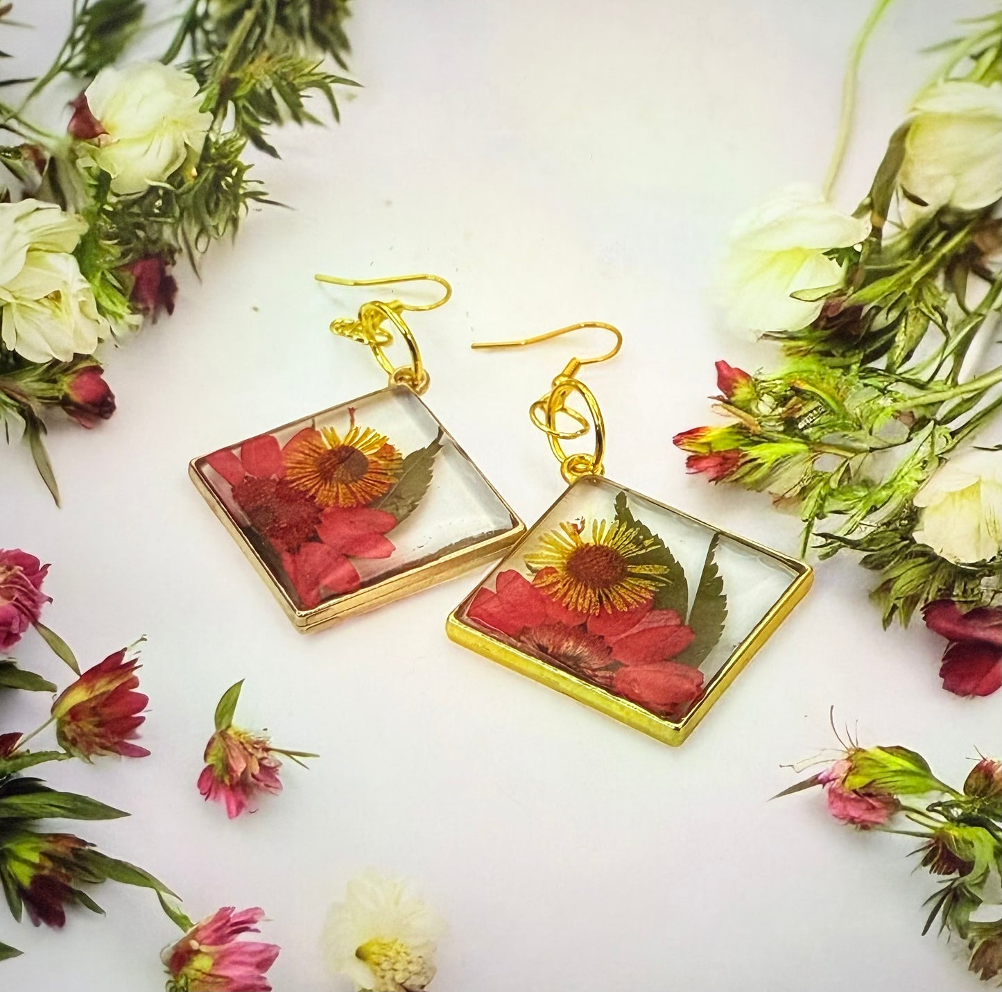 Open Bezel Dried Flowers